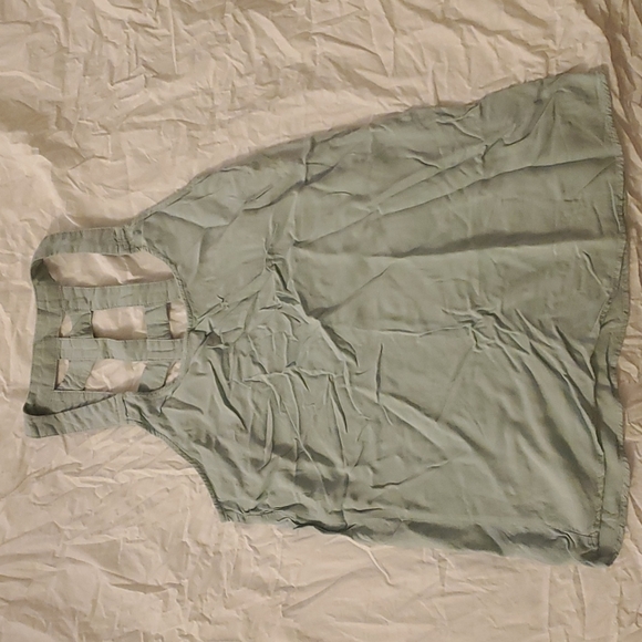 Bootlegger green tank - Picture 1 of 3